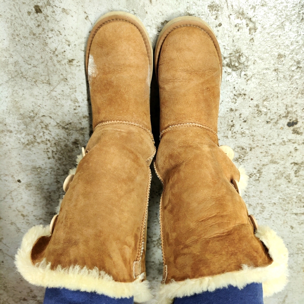 Uggs Bailey button tall